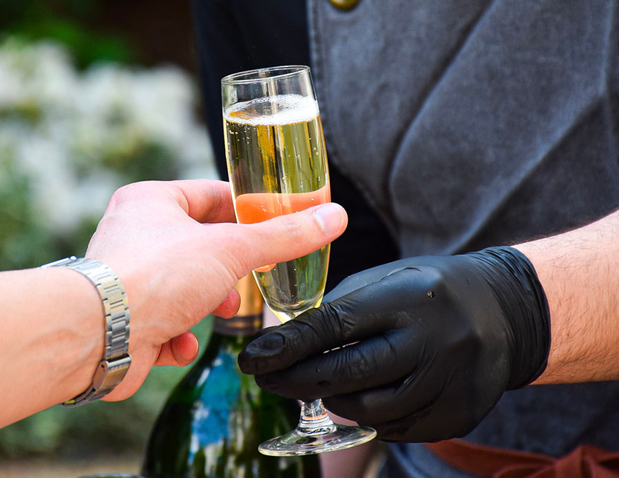 animation-bar-a-champagne
