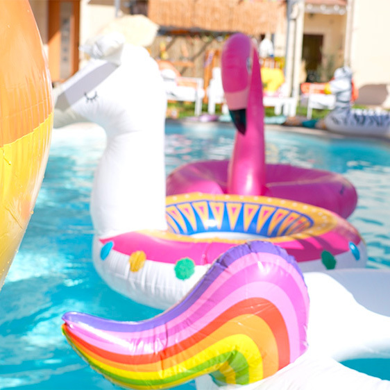 beach-party-piscine